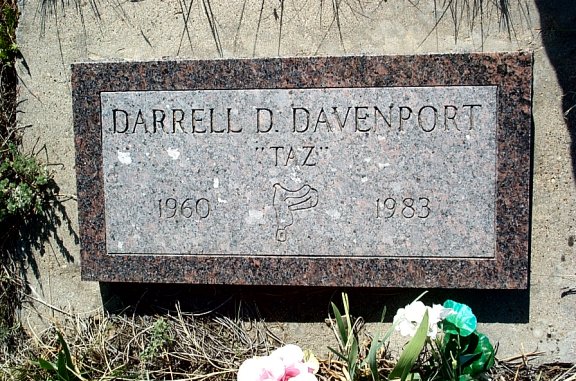Darrell D. Davenport Grave Marker, Nordahl Cemetery, Musselshell River Breaks
