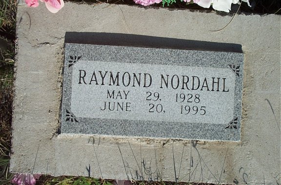 Raymond Nordahl Grave Marker, Nordahl Cemetery, Musselshell River Breaks
