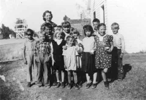 Roy School Photo 1944