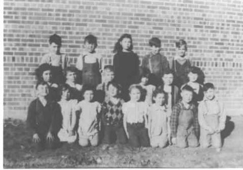 Roy School Photo 1946