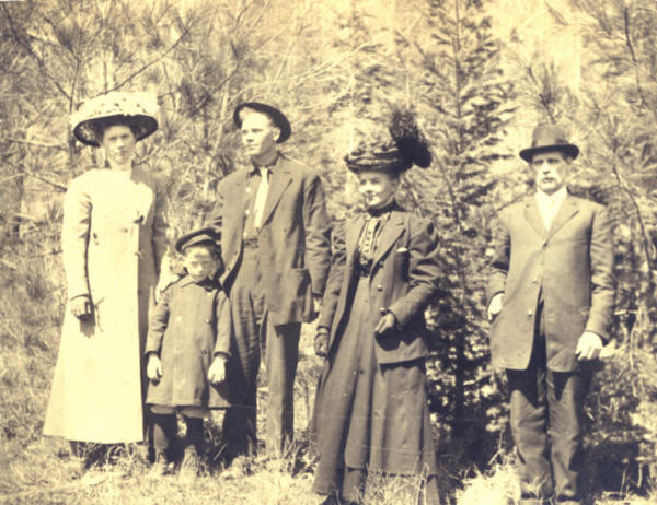 Annis Roberts Family ca 1910 Kalispell, Flathead County, Montana