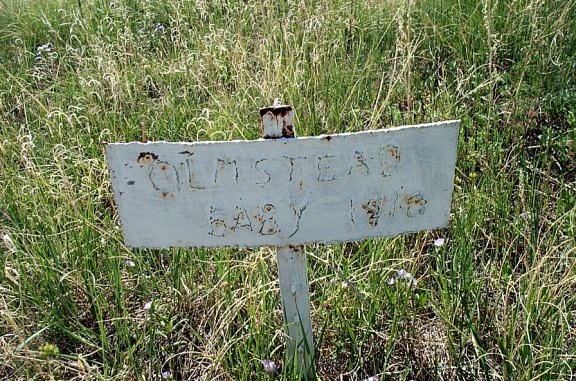 Olmstead Baby Grave Marker, Coon Cemetery, Musselshell River Breaks