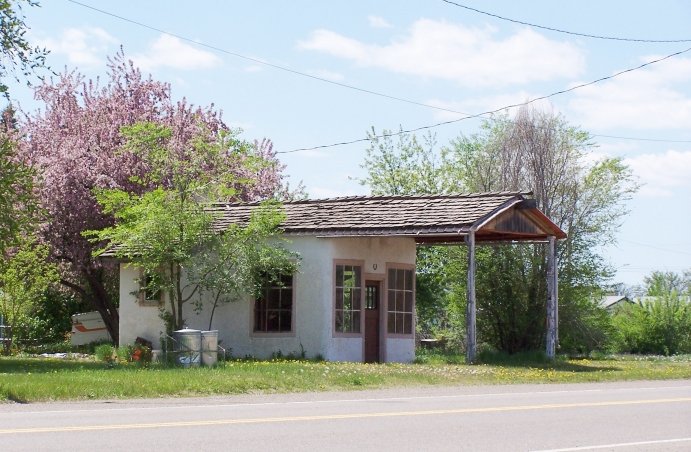 Old Gas Station, Terry, Prairie County, Montana