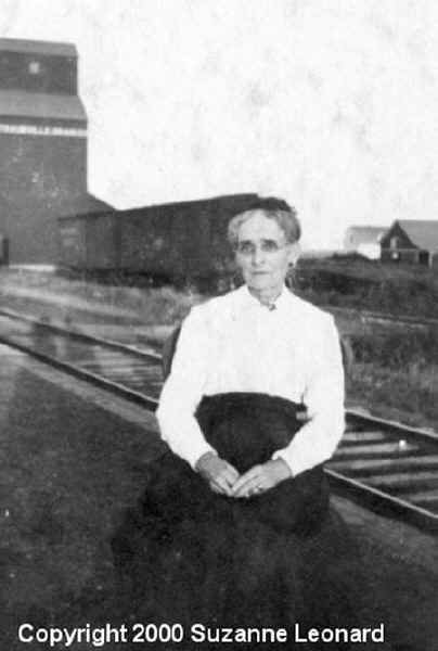 rosebud-lois-fox-1928.jpg (44273 bytes)