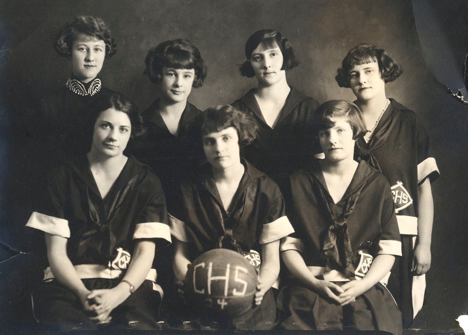 1924 Girls Basketball Team